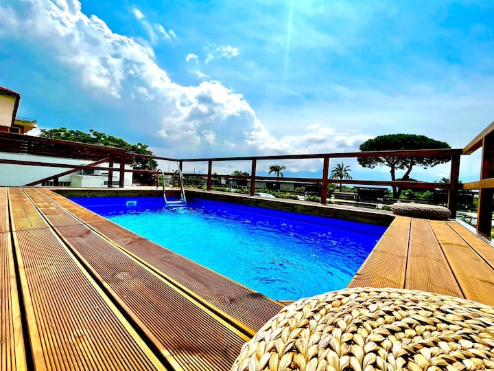 Vesuvian Villa With Swimming Pool
