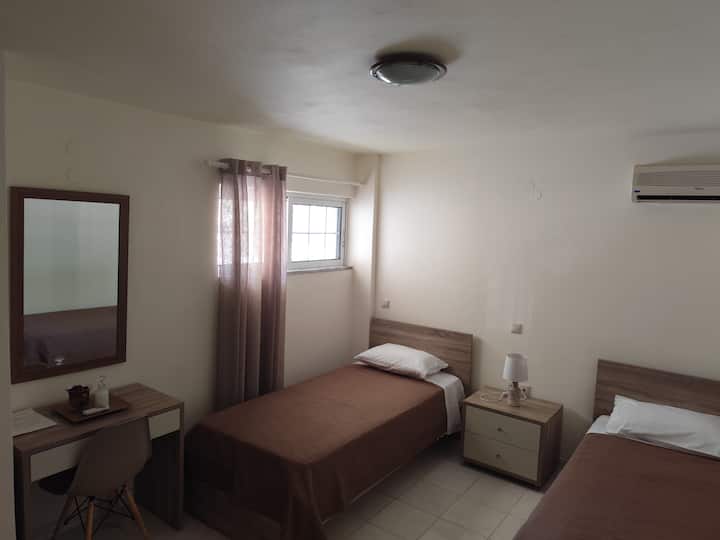 غرفة النوم 2