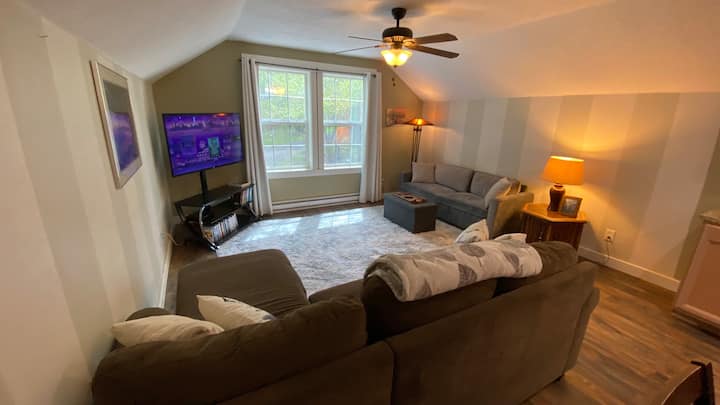 Serene Mountain Guesthouse: Cozy Wa Escape! - Washougal, WA