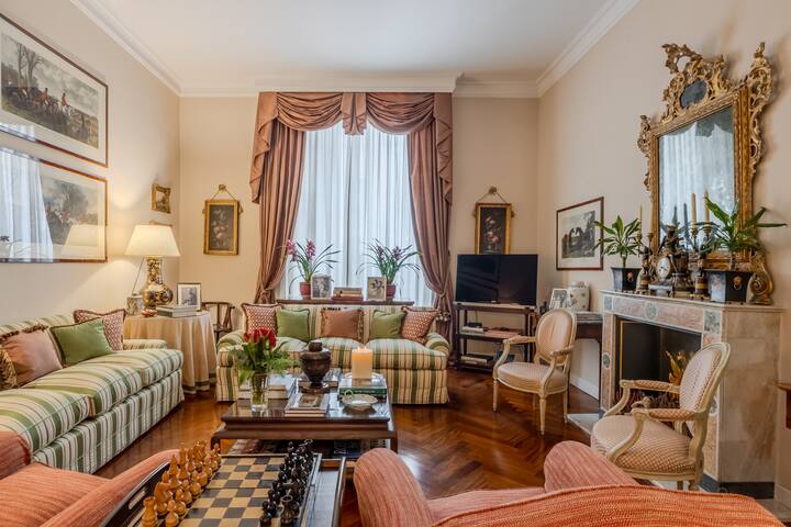 Colonna Traiana by the View Experiences gallery image 3