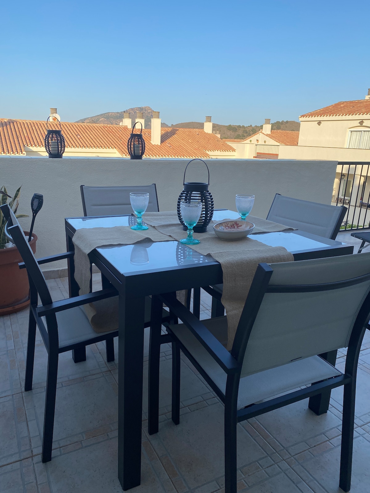 Spacious & sunny 1 bed apartment in La Manga Club - Apartments for Rent in  Atamaría, Region of Murcia, Spain - Airbnb