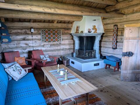 Top Airbnb: Seter from 1856 in active seter farm, 970 m above sea level. in Nord Fron