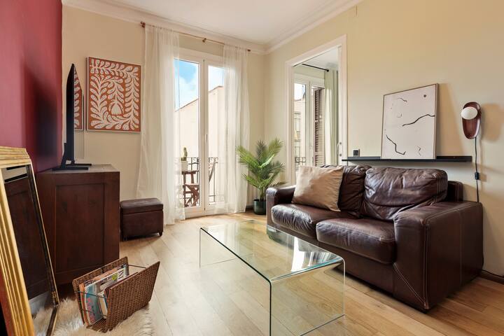 3BR Apartment in Central Barcelona gallery image 3
