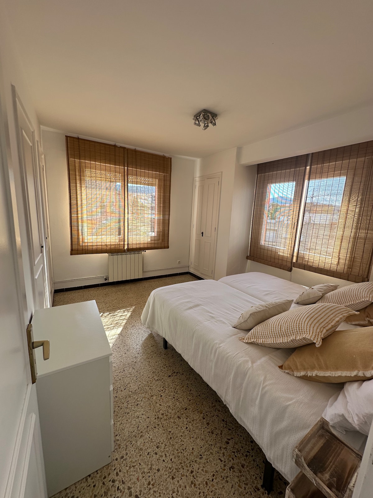 غرفة النوم 1