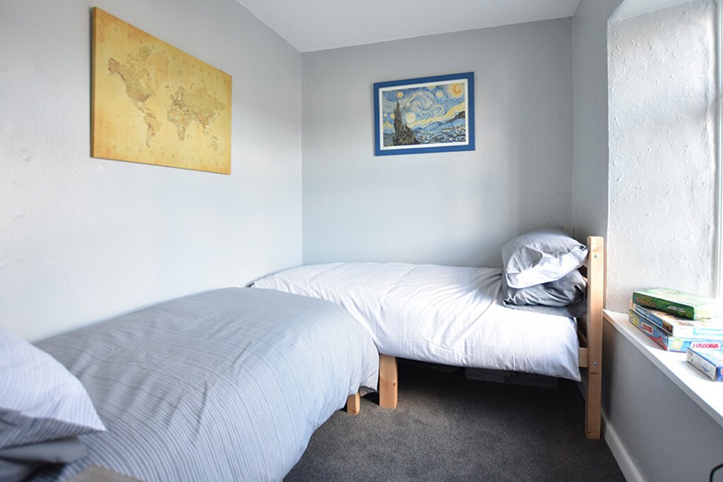 غرفة النوم 2