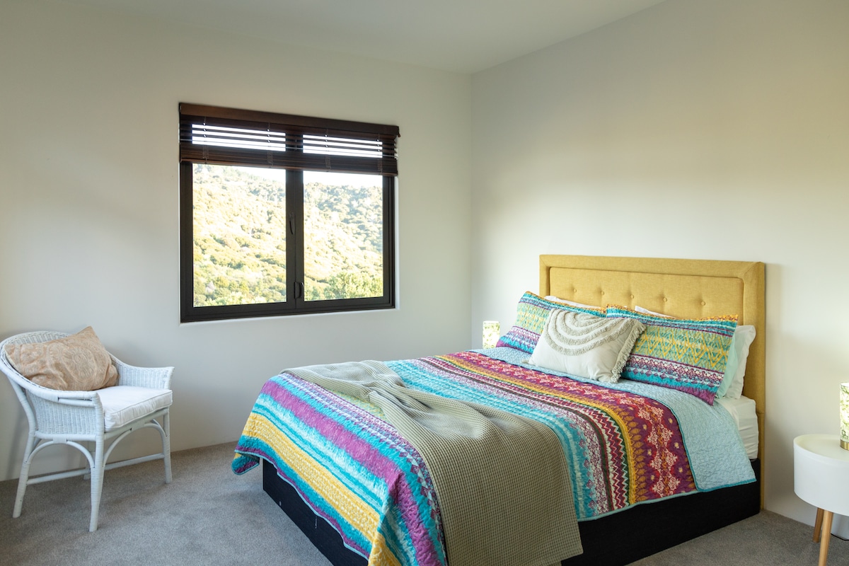 ควีนไซส์ห้องนอน 1