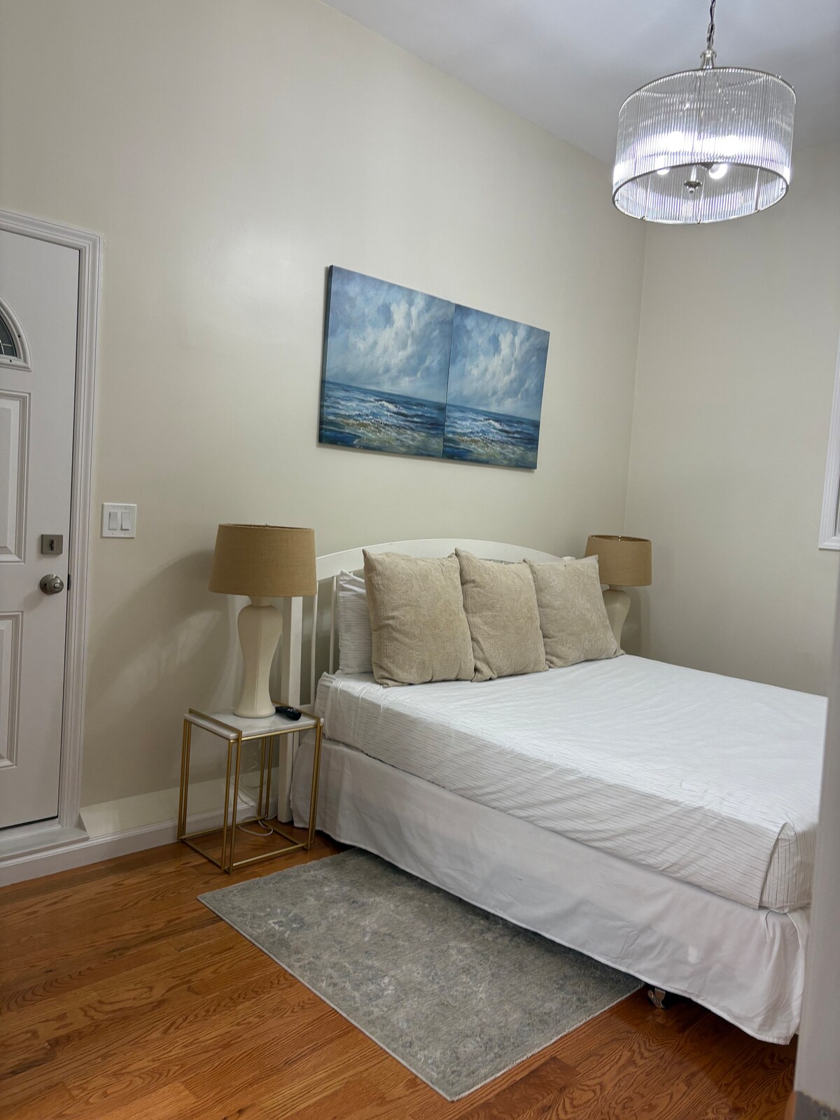 Prvi kat s kupaonicom i bračnim krevetom