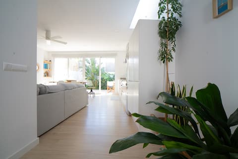 Popular Airbnb listing: House in the center of Sant Lluís in Sant Lluís
