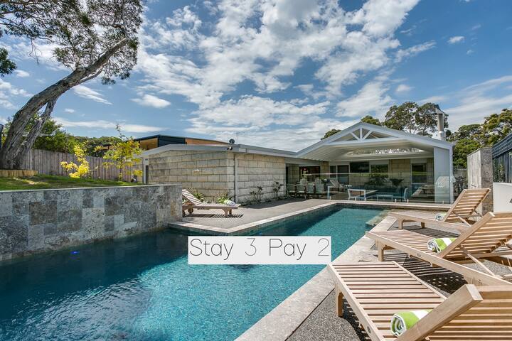 Sorrento Beauty with Sparkling pool