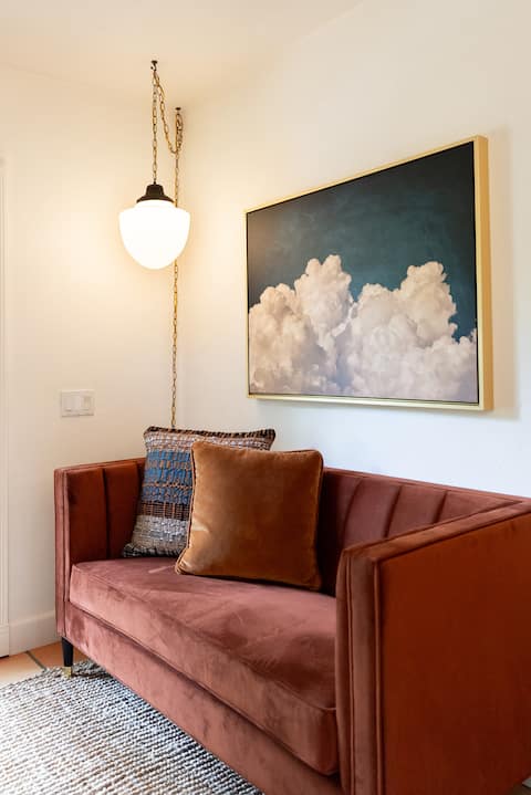Top Airbnb: Cottage at Old Morro - dreamy oak grove setting in Atascadero