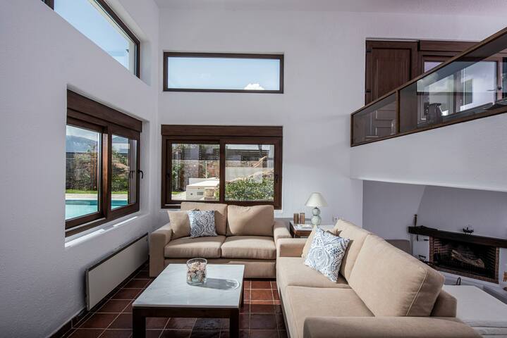 Villa Sunrise Majestic Seaview with Private Pool gallery image 4