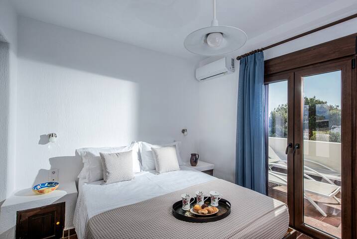 Villa Sunrise Majestic Seaview with Private Pool gallery image 3