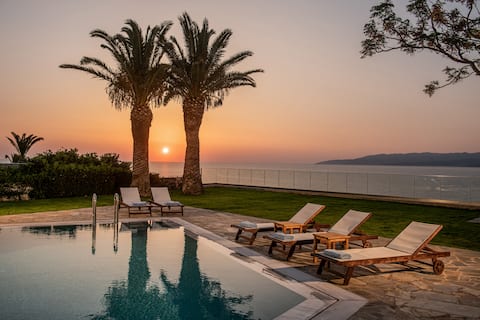 Villa Sunrise Majestic Seaview with Private Pool