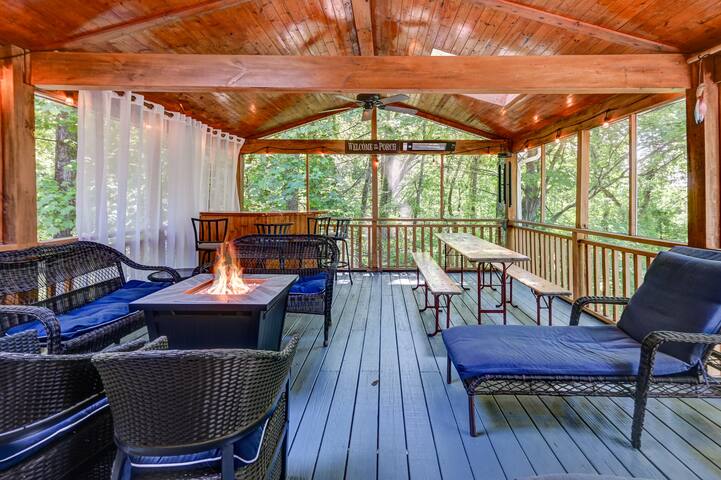 Gorgeous Views! Great Location-Spa-Dreamy Porch! gallery image 5