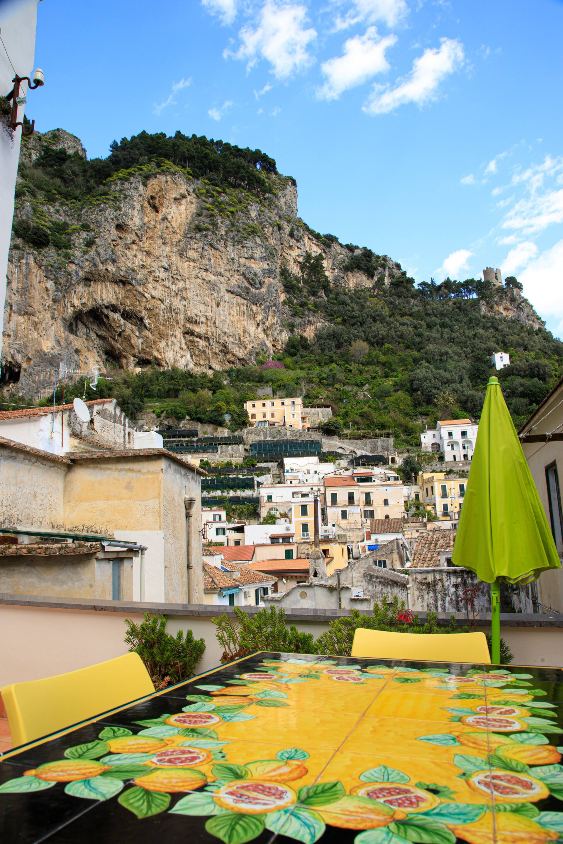 Apartment/ flat with terrace in historical center Amalfi - LUNA