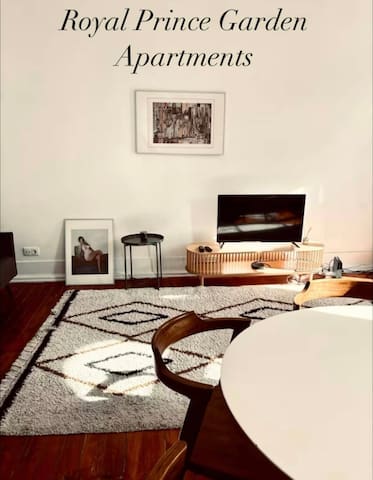 Huge 6Bedroom Apartments. Jardim do Príncipe Real.