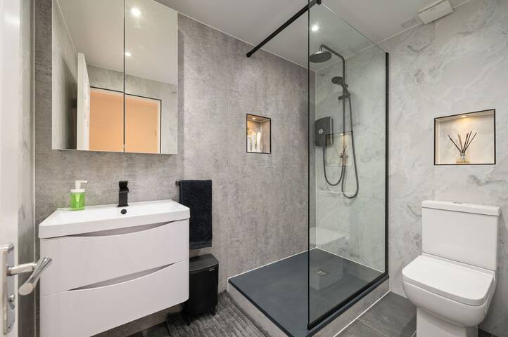 ❂ Heart of Historic Old Town – Blair Street gallery image 5