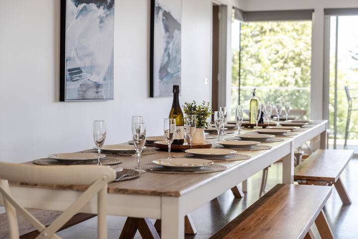 Complete Luxury Escape – Sleeps 30! gallery image 5