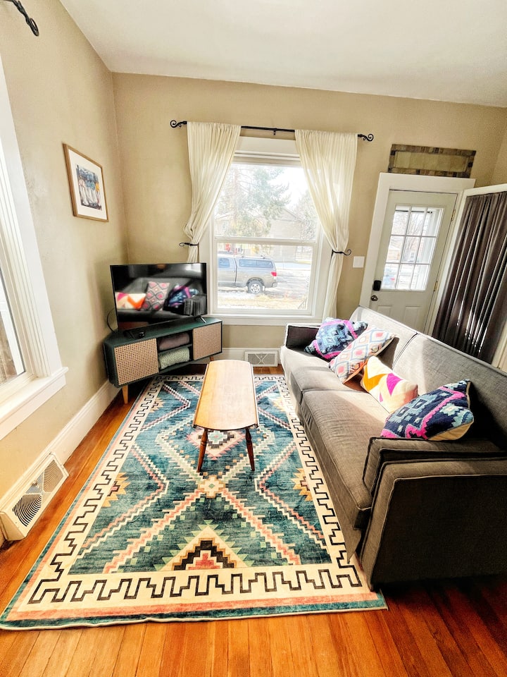 Bright, Pet Friendly, And Kid Friendly - ミズーラ, MT
