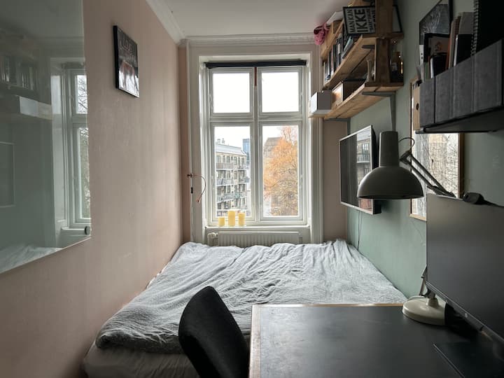 Dormitorio en el cuarto piso - cama de 160 cm