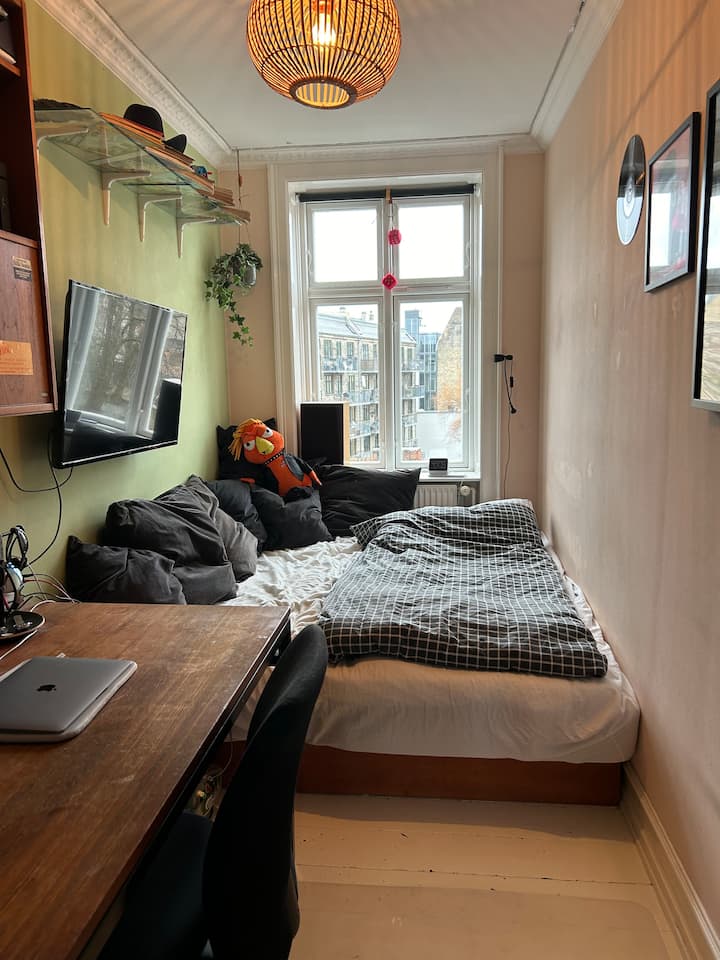 Habitación en el cuarto piso: cama de 180 cm
