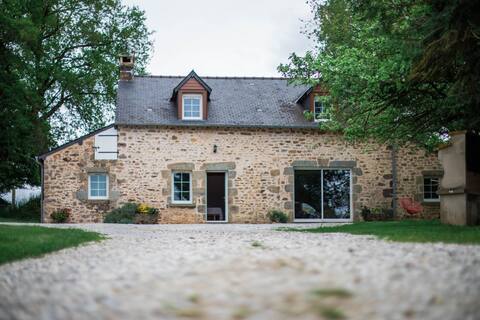 Unique getaway in the heart of the Mancelles Alps,