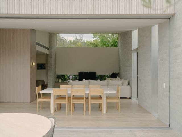 Topaz Beach House – Luxe Coastal Living with Pool gallery image 5