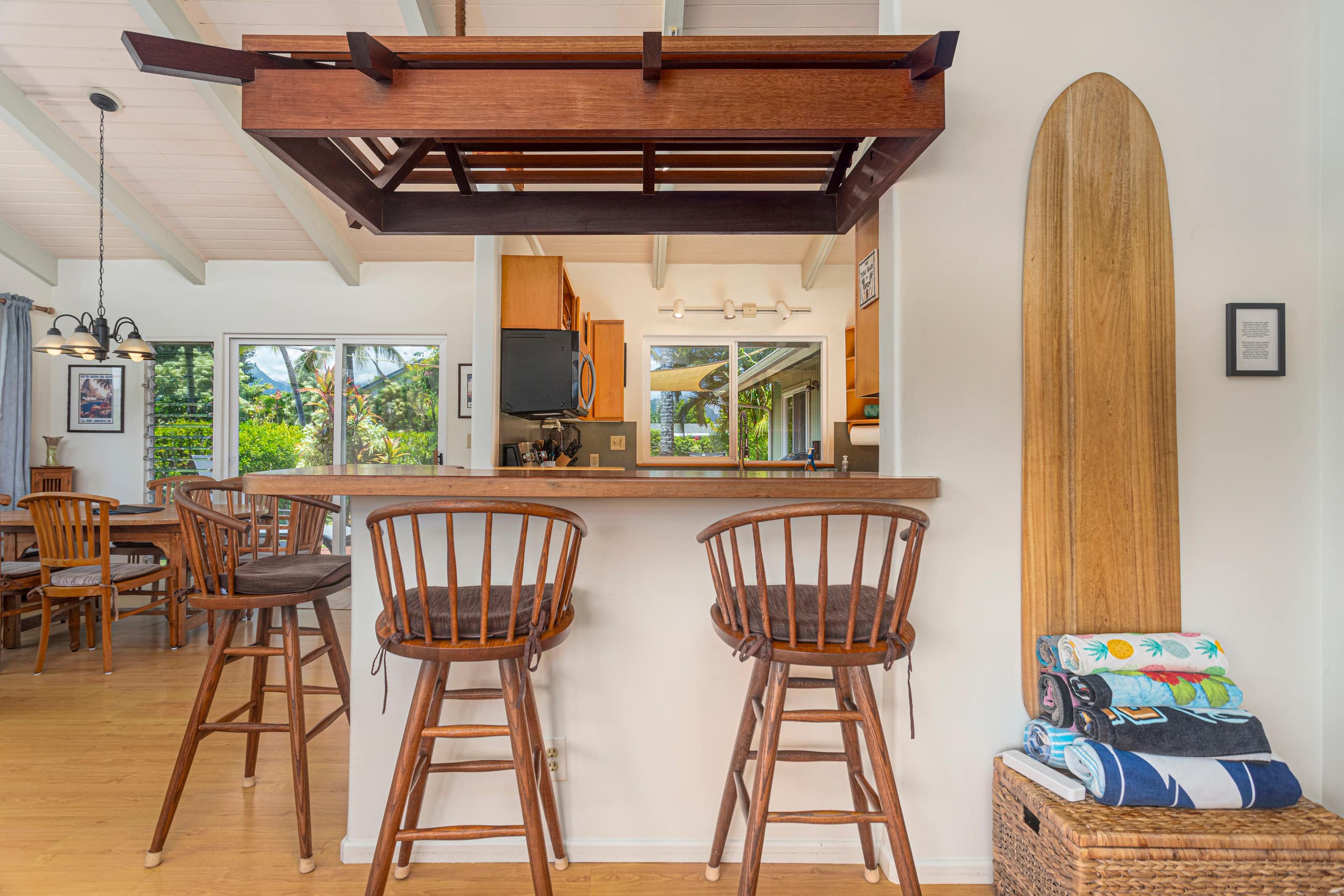 Private, 2 bdr Hawaiiana Charmer ~ Bonus Room avl - Image 12
