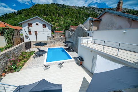Villa Hana