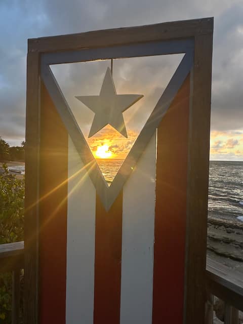 Gonzalez Beachfront Retreat