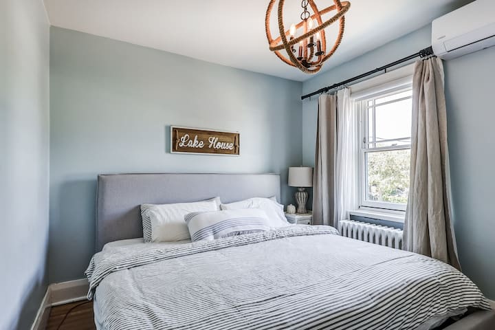 سرير حجم وسط