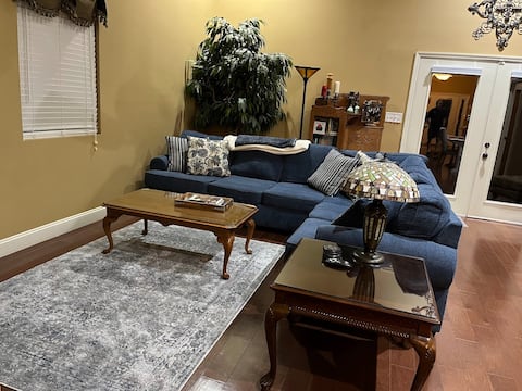 Popular Airbnb listing: Near Lakes, C-N, National Parks & Entertainment in Morristown
