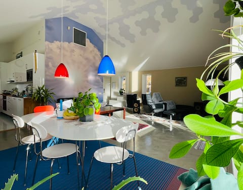 Popular Airbnb listing: Idyllically located villa. in Huddinge