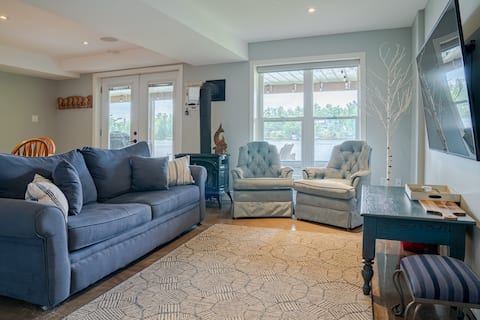 Top Airbnb: Beautiful self-contained stay on Stoney Lake in North Kawartha