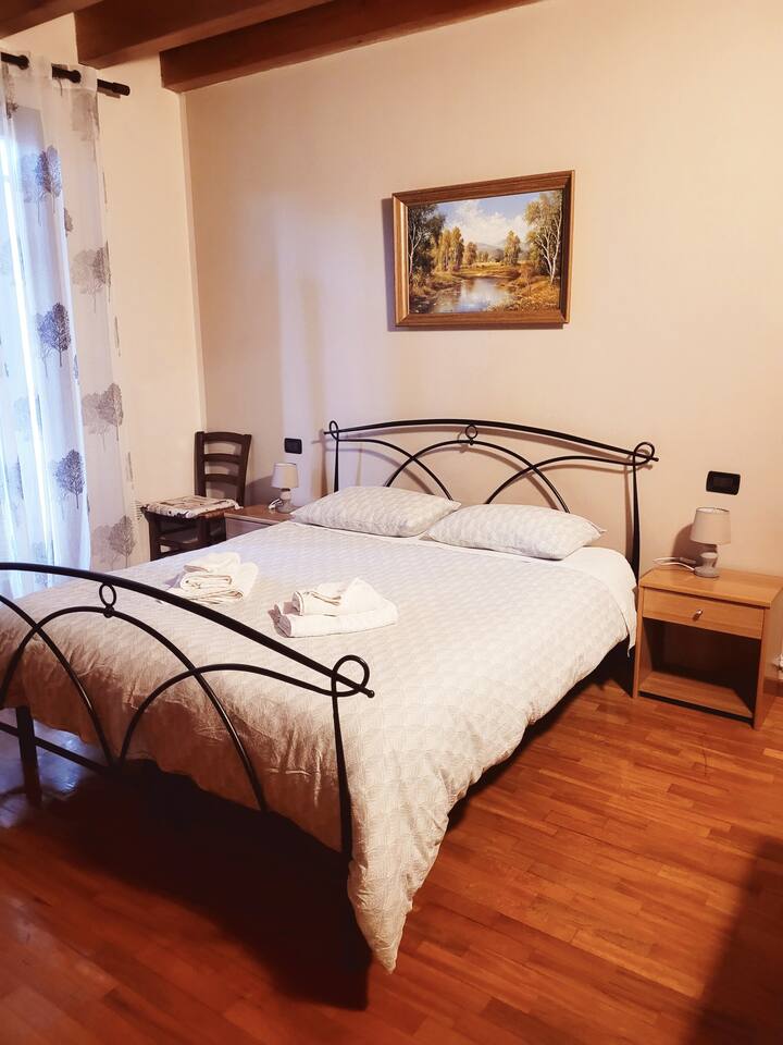 غرفة النوم 1