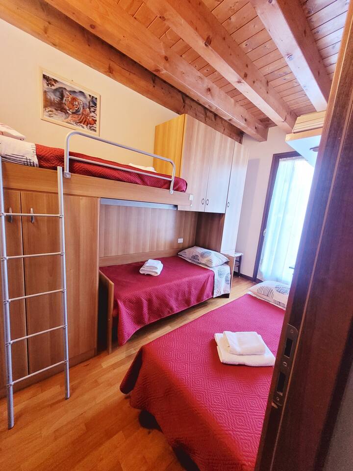 غرفة النوم 2