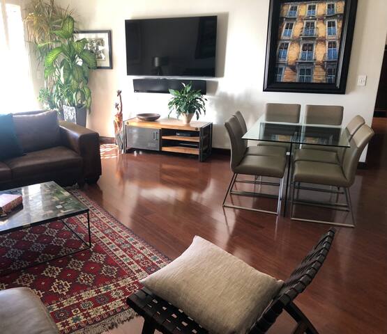 Spacious, clean, comfortable 2 bedroom flat. gallery image 4