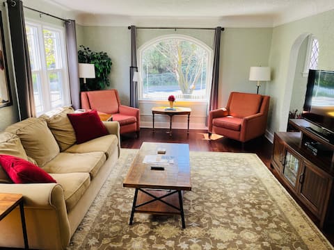 State Street Cottage, 2BR Apartment