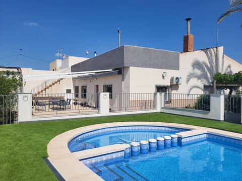 Large quiet house with private pool.