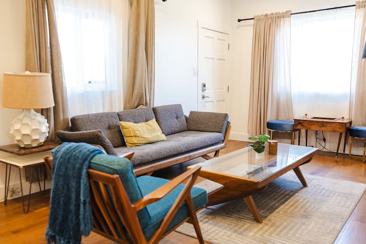 Echo Park Gem • Walk to Dodgers, China/DTLA Access