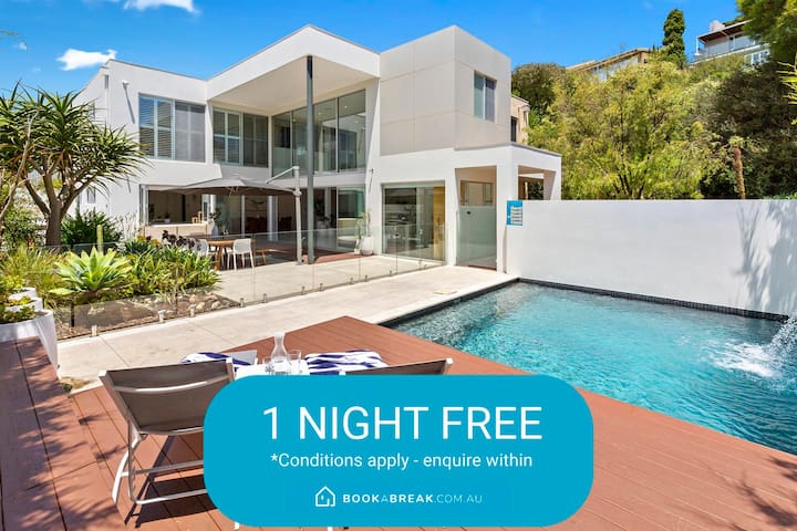 Opulence on Olive – Luxury Opposite Yacht Club