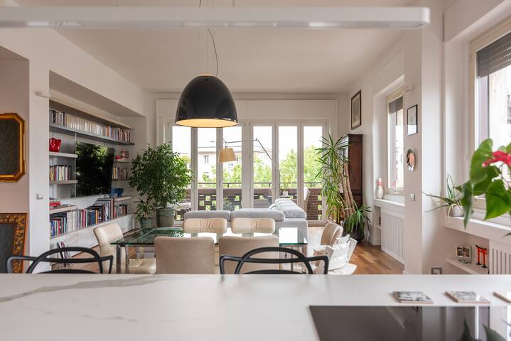 De Amicis gallery image 2