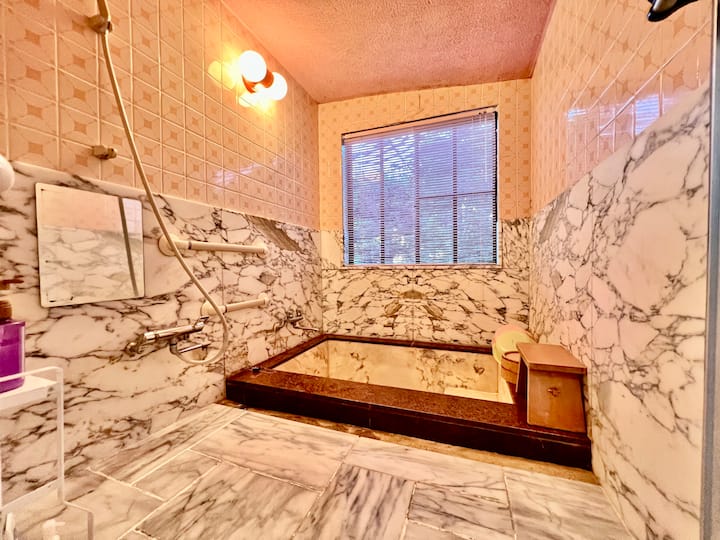 共用フルバスルーム