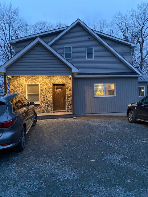 Beautiful Lakefront Cabin on Lake Wallenpaupack