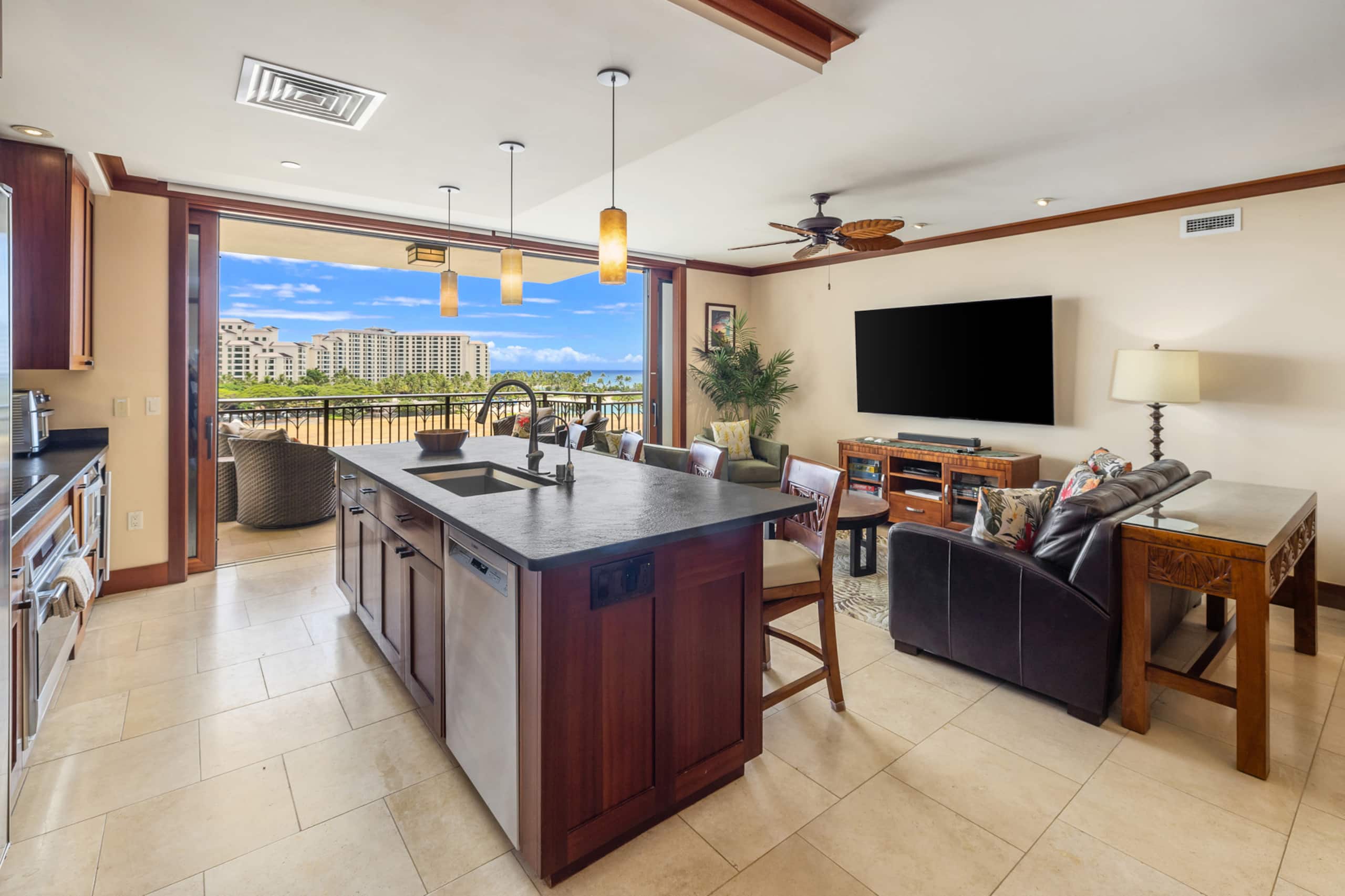 Condo in Kapolei · ★5.0 · 3 bedrooms · 5 beds · 3 private baths - Image 10