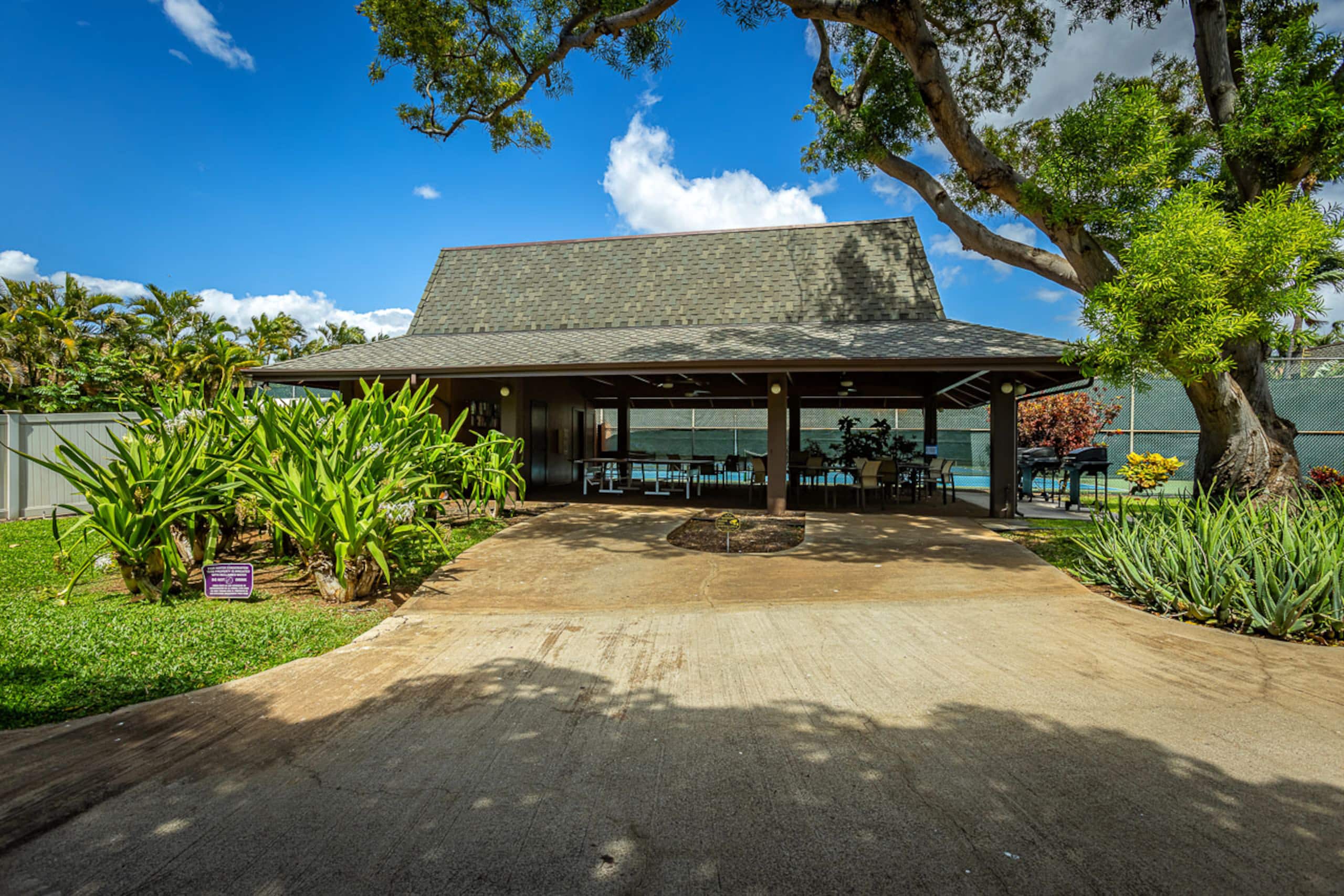 Condo in Kihei · ★4.67 · 3 bedrooms · 5 beds · 2 shared baths - Image 37