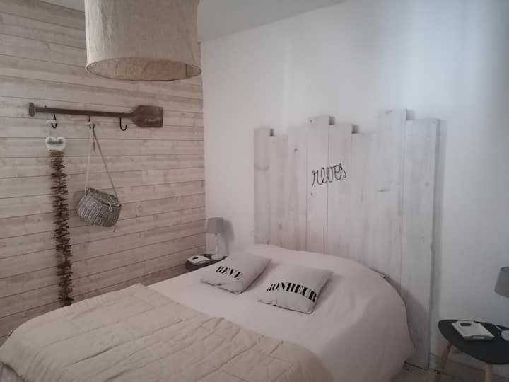 Dhomë gjumi 2