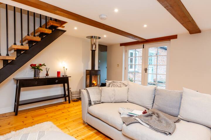 Luxury Barn In Somerset - Hot Tub & Woodburner - Burnham-on-Sea