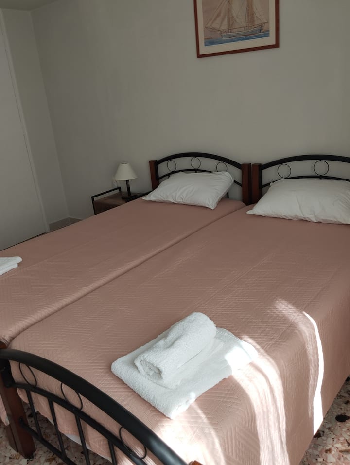 غرفة النوم 2