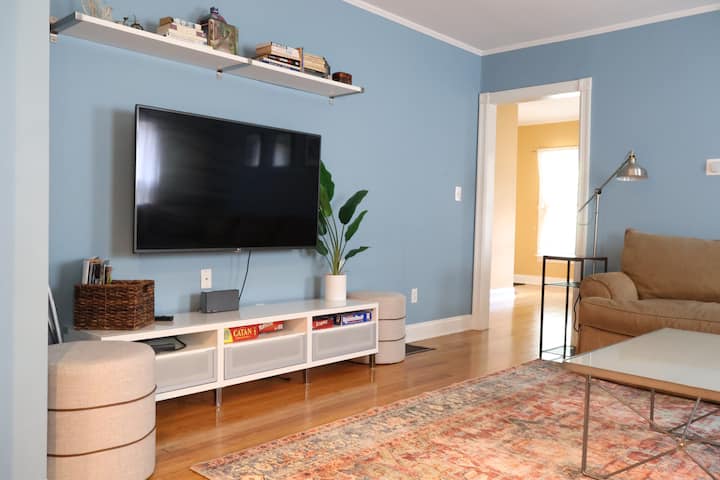 3 Bedroom Apt In Arts District - Saratoga Springs, NY